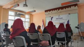 Suasana pembukaan bakti sosial Hima PLS FIP UNM, (Foto: Elsa Amelia.)