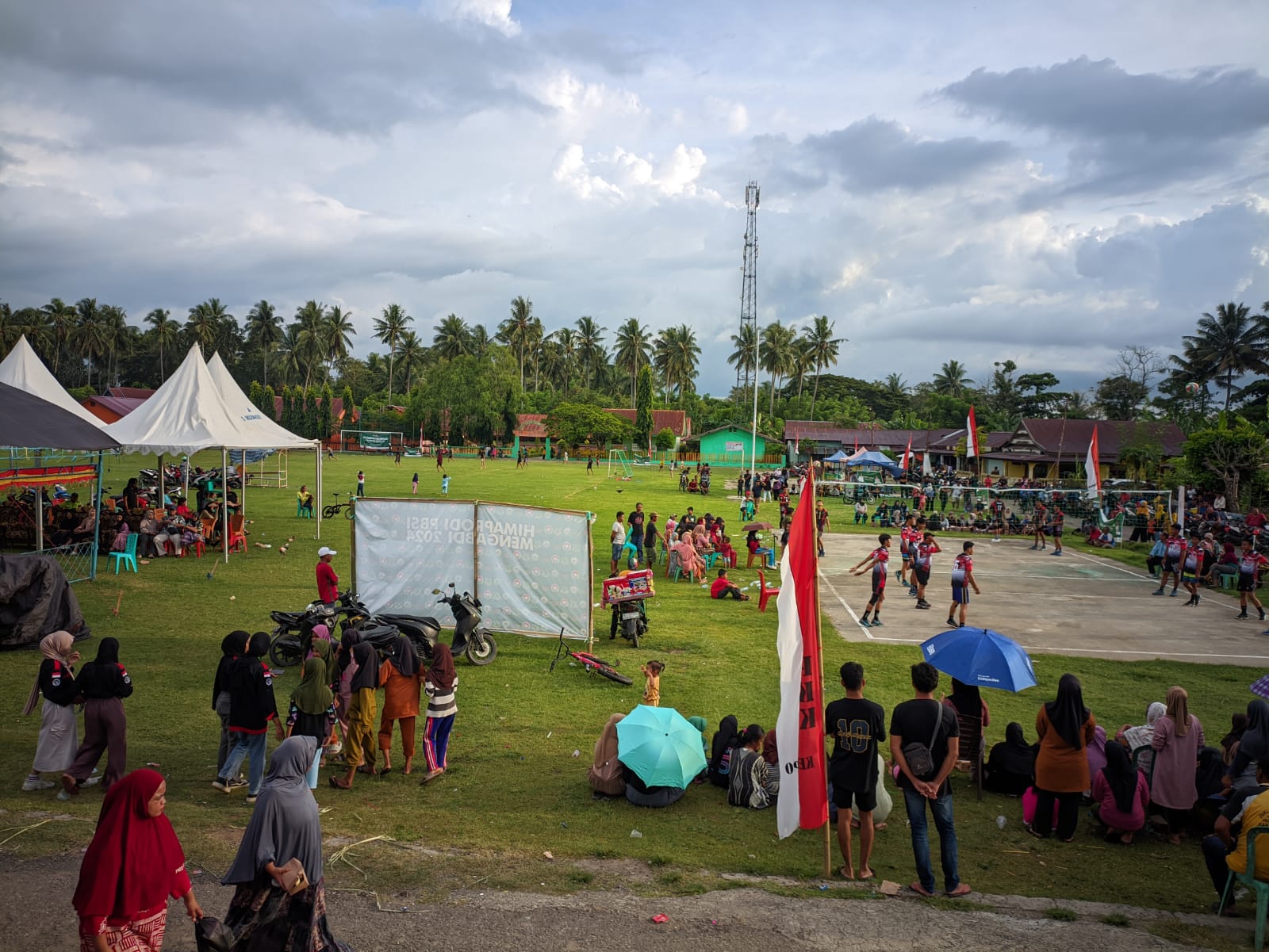 Suasana HIMAPRODI Mengabdi saat mengadakan pertandingan olahraga, (Foto: Ist.)