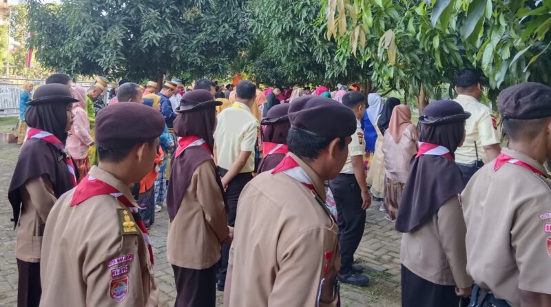 Suasan Upacara Peringatan Hari Pendidikan Nasional, (Foto:Ulfa Zahirah Sudirman. ) 