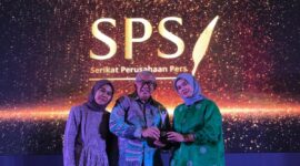 Potret PU dan Litbang LPM Profesi UNM bersama Ketua Umum SPS, (Foto: Ist.)