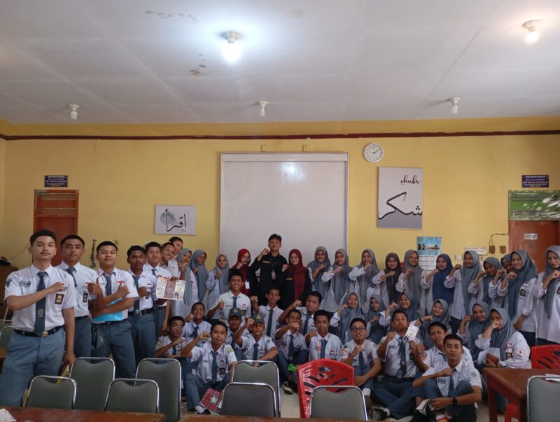 Foto bersama dengan peserta kegiatan Maphan Mengabdi, (Foto: Ist.)