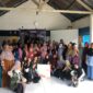 Foto bersama peserta sekolah perempuan di Desa Barugae bersama Tim PPK Ormawa LPM Profesi UNM, (Foto: doc Profesi)