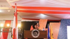 Inspektur Jendral Kemendikbudristek saat menyampaikan kuliah umum pada acara PKKMB, (Foto: Yusri Saputra.)