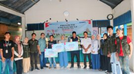 Foto bersama panitia, pihak BRI, dan perangkat Desa, (Foto: Ist)