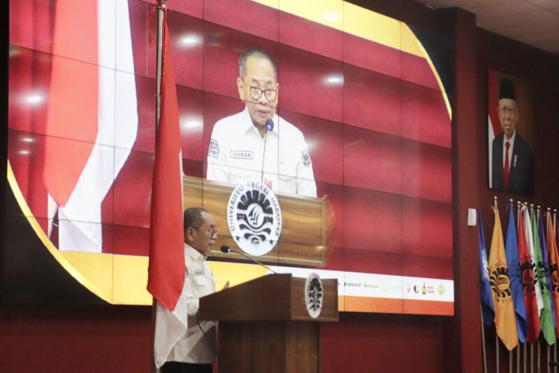 Danny Pomanto saat memberi sambutan di acara Business Class HIPMI UNM, (Foto: Angnis Arimayanti.) 