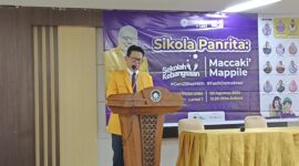 Syahruddin saat membuka kegiatan Sekolah Kebangsaan, (Foto: Angnis Arimayanti.)