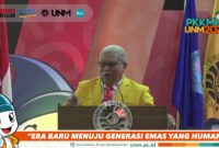 Rektor UNM saat memberi sambutan pada acara PKKMB, (Foto: Int.)