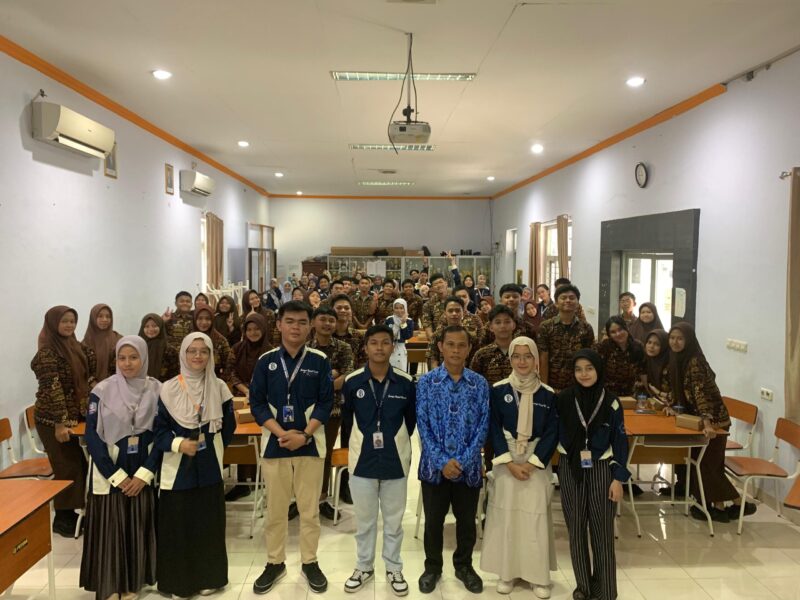 Kegiatan GenBI dalam penyelesaian mengasah kemampuan berwirausaha Siswa/i SMAN 16 Makassar, (Foto.Ist)