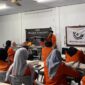 Pembukaan kegiatan sekolah legislatif oleh Maperwa FEB UNM di Gedung BD FEB UNM pada 2 Oktober 2024, (Foto: Ist.)