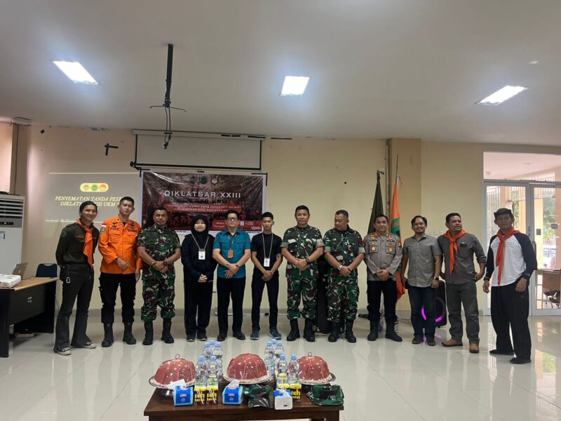 Foto bersama WR IV saat  pembukaan Diklatsar XXIII UKM SAR, (Foto:Ist.) 