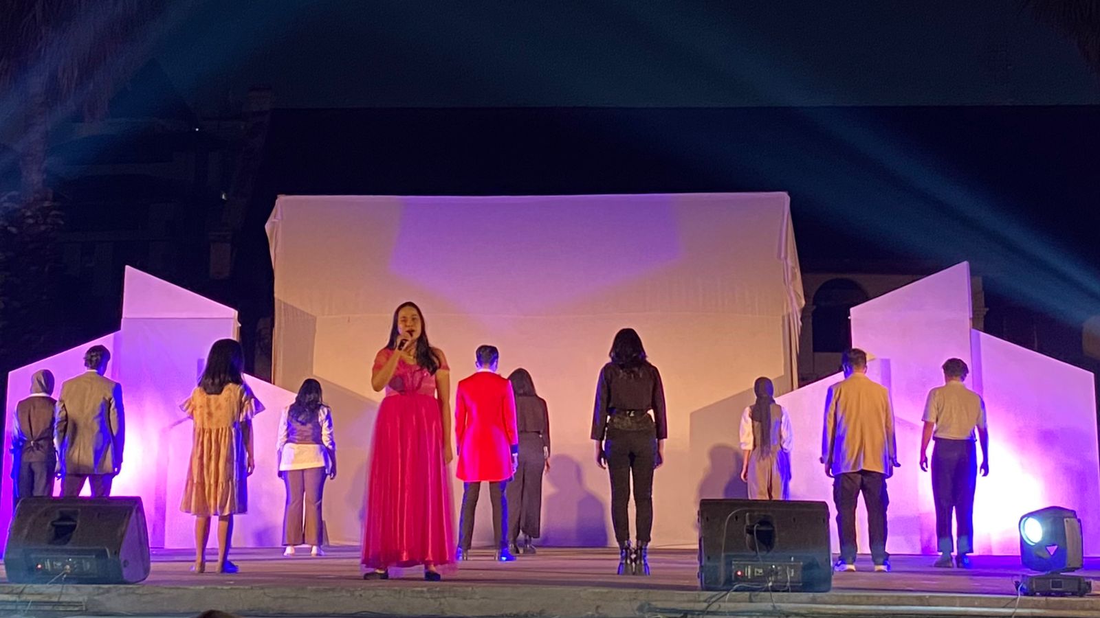 Potret Penampilan Mini Drama Dari Jurusan Sastra Inggris, (Foto: Ficka Aulia Khaerunnisa.)