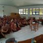 Suasana ketika siswa memperhatikan materi sosialisasi pemberdayaan perempuan, (Foto: Ist.)