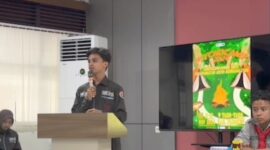 Presiden BEM KEMA Fakultas Psikologi saat menyampaikan sambutan dalam pembukaan Psychocamp 2024 (Foto: Int.)
