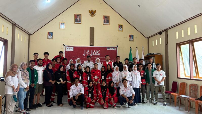 Foto Bersama dalam kegiatan KSR PMI UNM, (Foto: Ist.) 