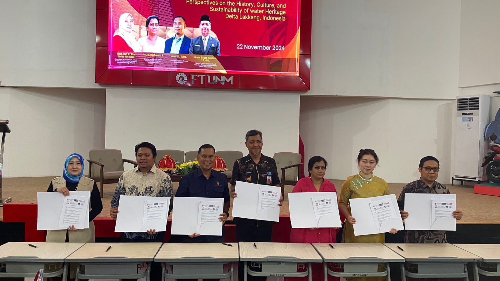 Kepala Penelitian dan Inovasi Regional Kota Makassar (keempat dari kiri), ( Foto: Ficka Aulia Khaerunnisa.)