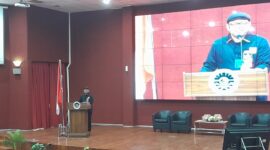 Sambutan Wakil Rektor Bidang Kemahasiswaan dan Alumni Arifin Manggau, (Foto: Muhammad Nasruddin.)