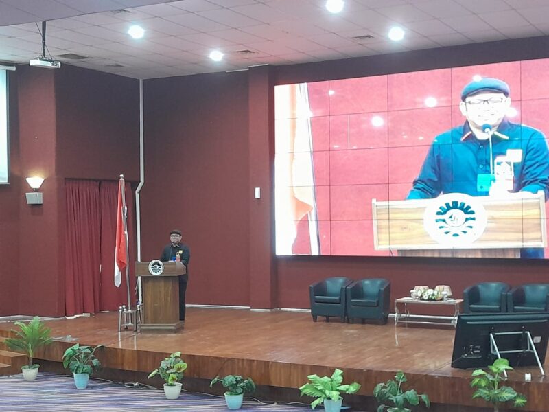 Sambutan Wakil Rektor Bidang Kemahasiswaan dan Alumni Arifin Manggau, (Foto: Muhammad Nasruddin.)