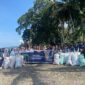 Mahasiswa UNM adakan Aksi Bersih Pantai, (Foto: Ist.) 