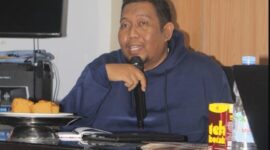 Potret Andi Karman, Demisioner Himaprodi PBSI Saat Diskusi, (Foto: Ibnu Rasul Rahman)