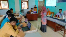 Pelaksanaan Pelatihan Canva di SMP Al-Fatih Takalar,
(Foto: Ist.)