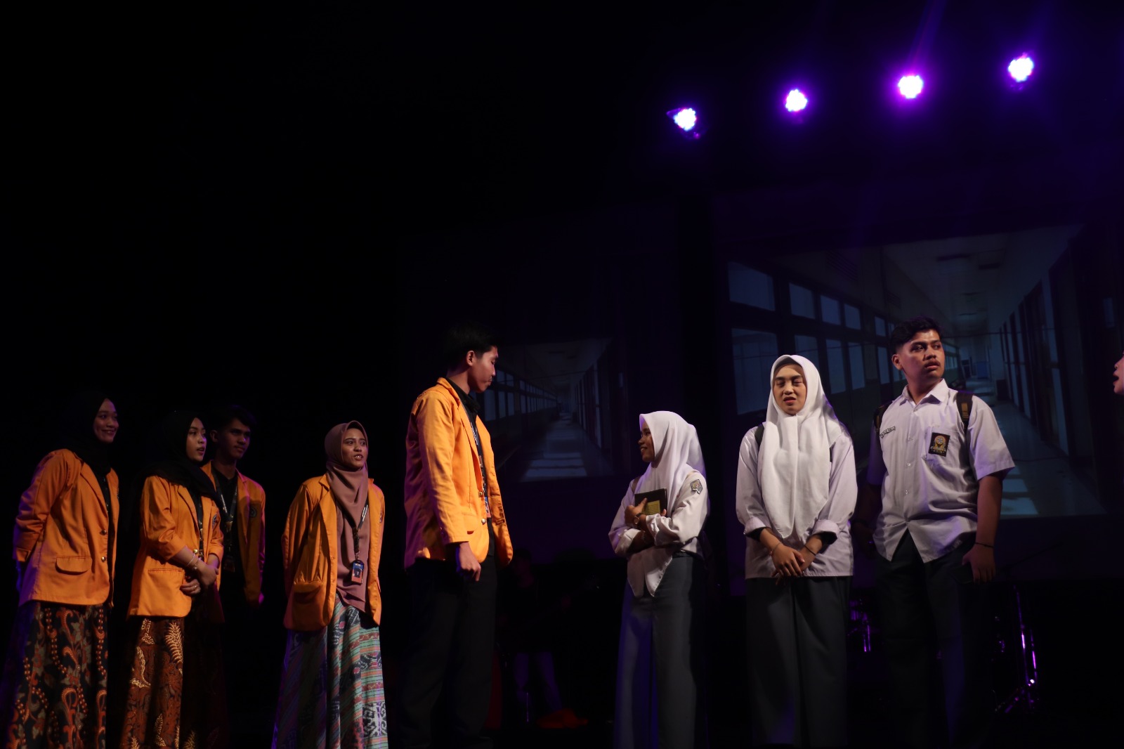 Pertunjukan Teater Sebagai Salah Satu Rangkaian Inaugurasi BK FIP UNM 2023, (Foto: Muh. Apdal Apriansyah)