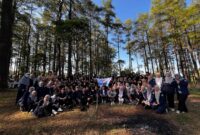 Foto bersama panitia dan peserta  acara pengukuhan Ekuitas #7  (Foto: ist)