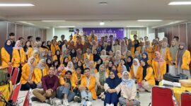 Foto bersama pihak-pihak yang terlibat dalam pelatihan Konselor sebaya setelah kegiatan selesai, (Foto: Ist.)