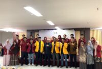 Foto bersama pimpinan Universitas dengan Pimpinan Ikatan Mahasiswa Muhammadiyah, (Foto: Silmi Hafizat)