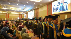 Suasana wisuda dan sumpah profesi PPG UNM, (Foto: Dokumentasi Profesi.)