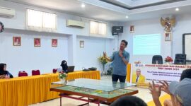 Abdul Rahmat sedang menjelaskan Perencanaan Ide Bisnis, (Foto: Ist.)