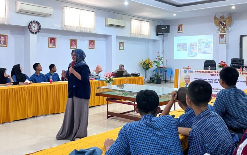 Hilwa Anwar menjelaskan pemahaman mindset dan karakter wirausaha, (Foto: Ist.)