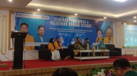 Seminar Pendidikan dan Pelatihan Bahasa Isyarat yang diadakan di FIP UNM (foto: Nurkhaerunnisa Aszahra Saleh.)