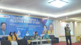 Pemberian materi oleh Parwoto, (Foto: Silmi Hafizat.)
