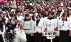 Isu Penghapusan Pegawai Honorer Dari Instansi Pemerintah, Berikut Tanggapan Rektor UNM
