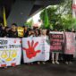 Puluhan mahasiswa gelar aksi menuntut penegakan HAM dan penghapusan kekerasan terhadap perempuan, (Foto: Ibnu Qayyum Abdullah.)