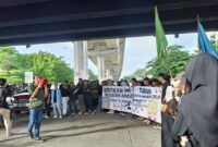 Aksi peringatan hari HAM di Flyover Makassar, (Foto: Nurul Adhani Ilham.)
