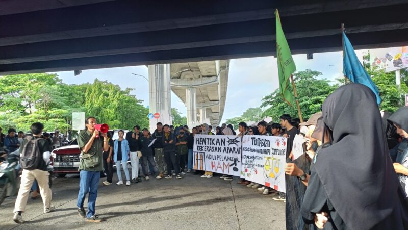 Aksi peringatan hari HAM di Flyover Makassar, (Foto: Nurul Adhani Ilham.)