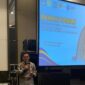 M. Ichsan Ali, Wakil Rektor II Sumbang Satu Lagu pada Kegiatan Ramah Tamah Fakultas Teknik UNM, (Foto: Insyiraah Putri Aeni Hs.)