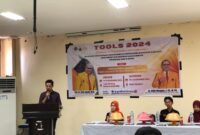 Sambutan sekaligus membuka kegiatan oleh Staf Ahli Bidang Kemahasiswaan  dan Alumni (foto:Amiruddin)