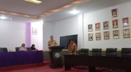 Sambutan Dekan Fakultas Bahasa dan Sastra UNM, (Foto: St. Masyita Rahmi)