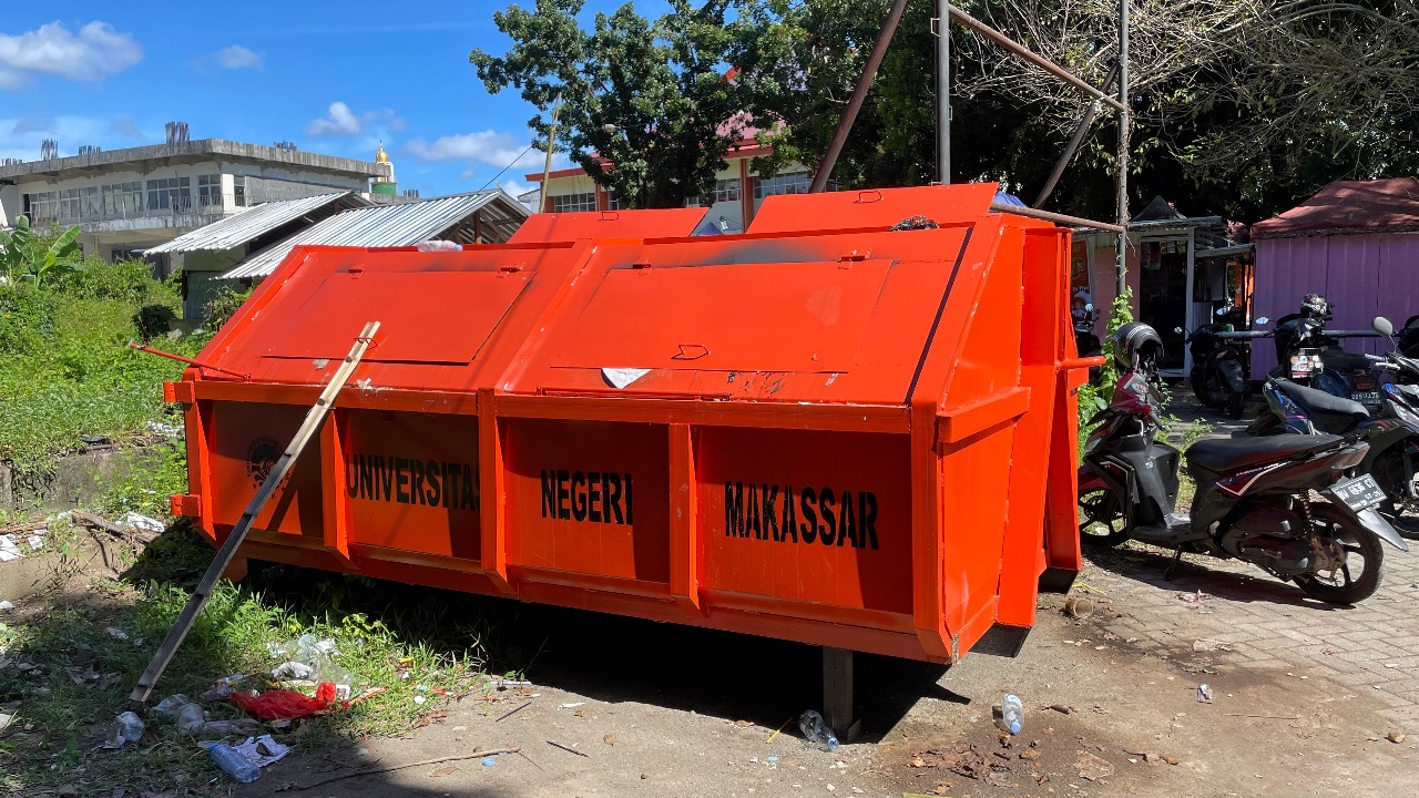 Tempat Sampah FISH