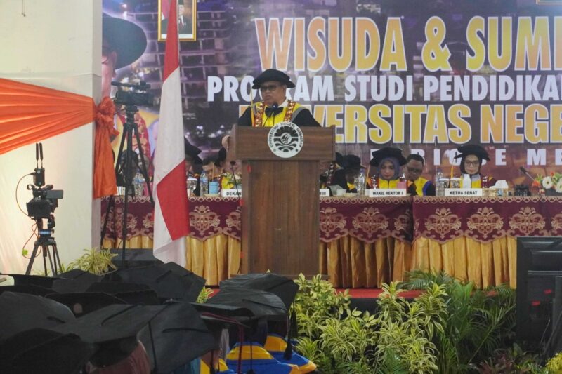Rektor beri pesan buat guru, (Foto: Firmansyah.)