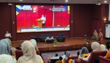 Potret Syahruddin saat sambutan pada kegiatan seminar nasional pendidikan akuntansi. (Foto: Ibnu Qayyum Abdullah)