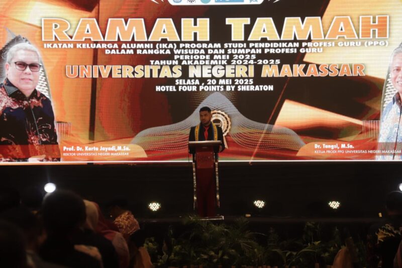 Penyampaian pesan dan kesan agum sebagai wisudawan terbaik,(foto: Dokumentasi Profesi)