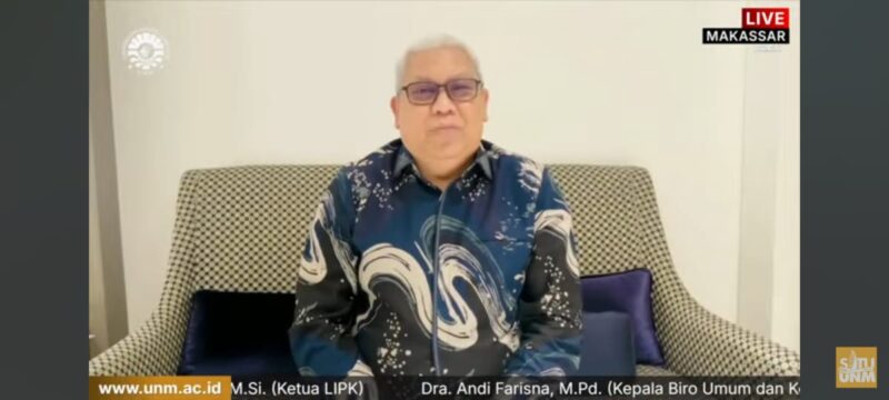 Potret Rektor UNM sedang melakukan pidato melalui zoom, (Foto: Int.)