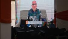 Potret Karta Jayadi memberikan sambutan virtual kepada wisudawan, (Foto: Dok. Profesi)