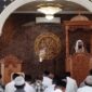 Khutbah Jumat oleh Syekh Ahmad bin Isa Al-Hazimiy di Masjid Nurul Ilmi UNM, (Foto: Muhammad Nasruddin)