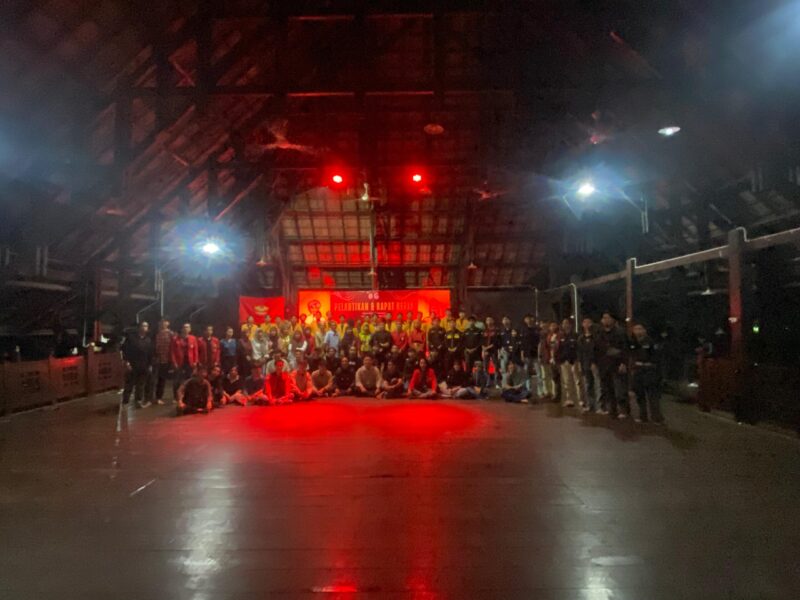 Prosesi foto bersama HIPMA Gowa Komisariat UNM, (Foto: Ist.)
