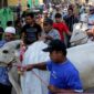 Masyarakat Melakukan Proses Penyembelihan Hewan Kurban, (Foto: Int.)