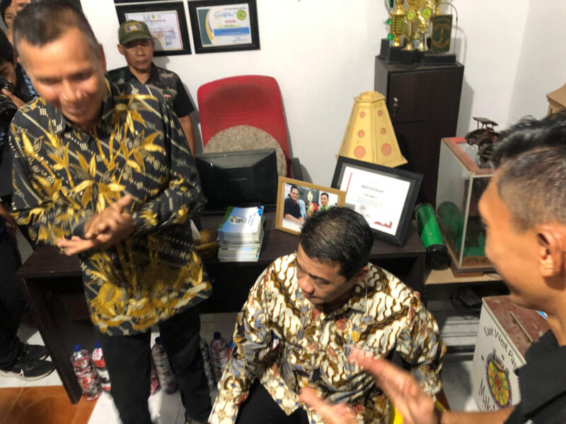 Potret Wakil Menteri Desa dan  Pembangunan Daerah Tertinggal saat berkunjung di Bank sampah Coko Nuri, (Foto: Dok. Profesi)